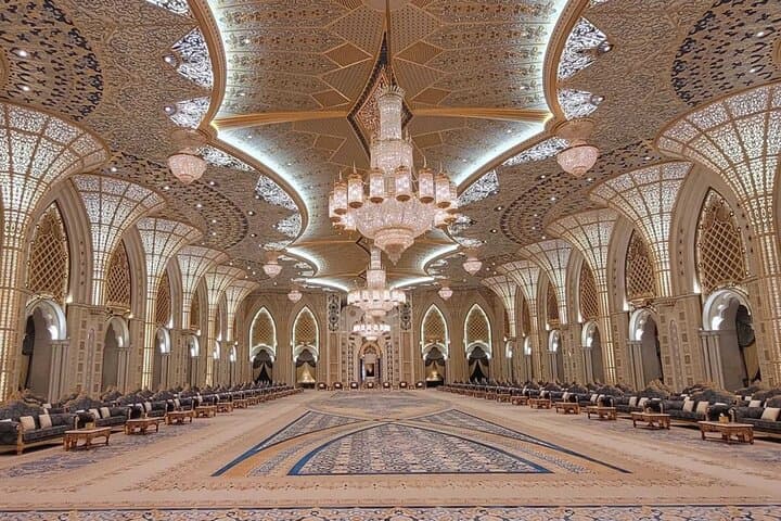 Abu Dhabi Day Tour: Grand Mosque, BAPS Temple and Cultural Highlights from Dubai photo 4