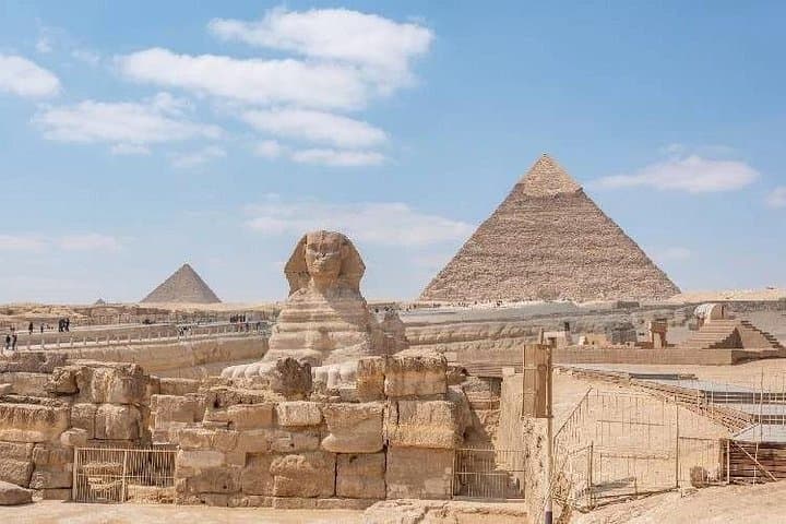 Giza Pyramids Tour with Lunch and Felucca Ride on the Nile — Half-Day Guided Excursion photo 1