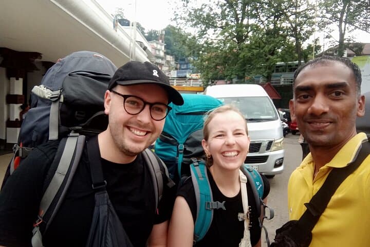 Kandy Tuk‑Tuk City Tour — Temple of the Tooth, Botanic Gardens & Tea Factory photo 5
