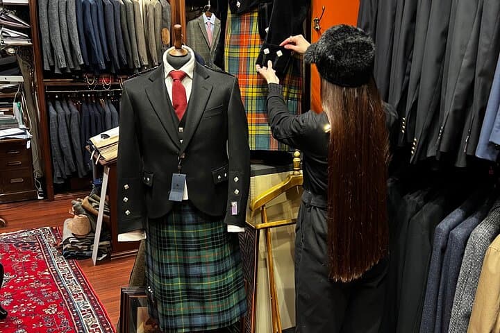 Edinburgh Personal Shopping Experience with a Local Fashionista photo 4