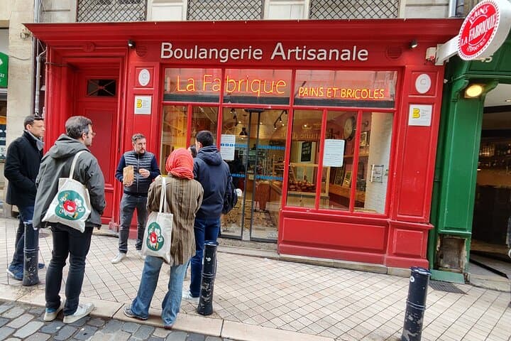 Bordeaux Market Tasting: Morning Food Tour & Wine Sampling