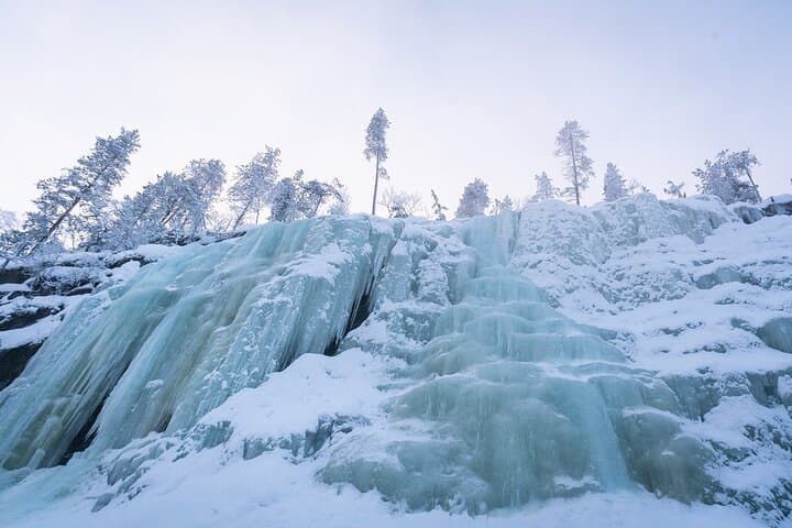 Korouoma Frozen Waterfalls Winter Hike from Rovaniemi with BBQ