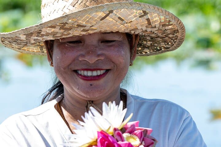 Siem Reap Lotus Silk Farm: Boat Through Lotus Fields & Hands-On Artisan Workshop photo 4