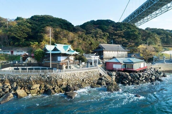 Day Tour to Akiyoshido Cave, Motonosumi Inari and Tsunoshima Bridge from Fukuoka