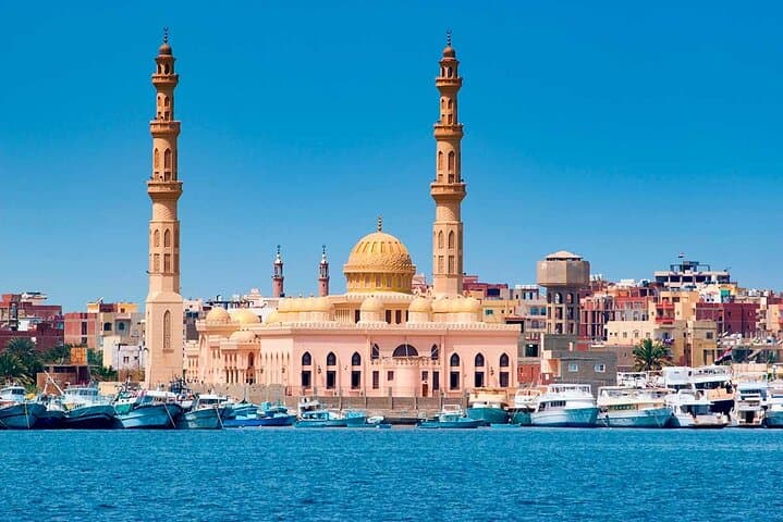 Hurghada & El Gouna Private City Tour — Mosque, Fish Market and Marina Views photo 4