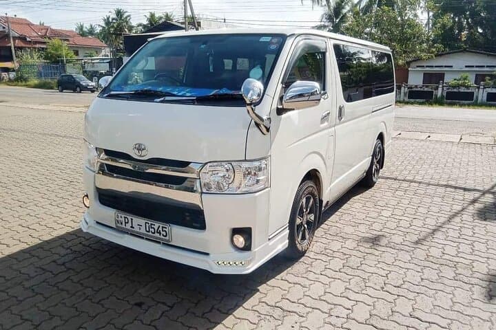 Private Chauffeur Across Sri Lanka — Per-Kilometer Transport Between Hill Country and Coast