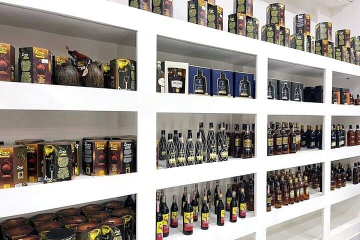 Punta Cana Souvenir Shopping Tour: Artisans, Rum and Local Crafts photo 6