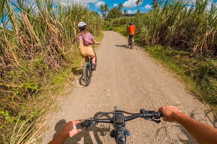 Guided E‑bike Tour Through Fiji’s Interior: Sugarcane Tracks, Streams & Village Life photo 4