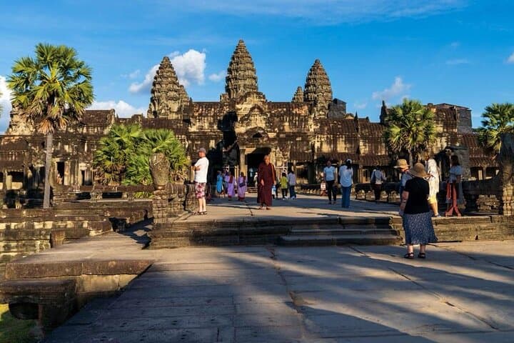 Angkor Wat Sunrise: Full-Day Temple Tour from Siem Reap photo 2