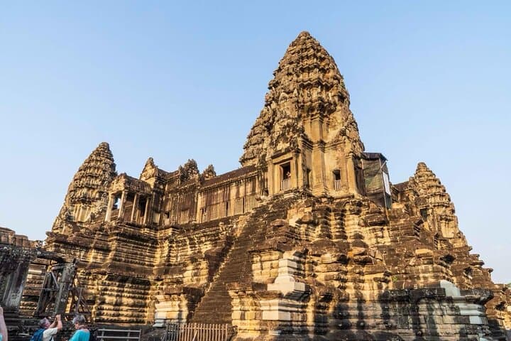 Angkor Wat Sunrise: Full-Day Temple Tour from Siem Reap photo 3