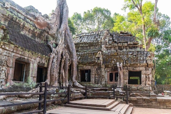 Angkor Wat Sunrise: Full-Day Temple Tour from Siem Reap photo 4