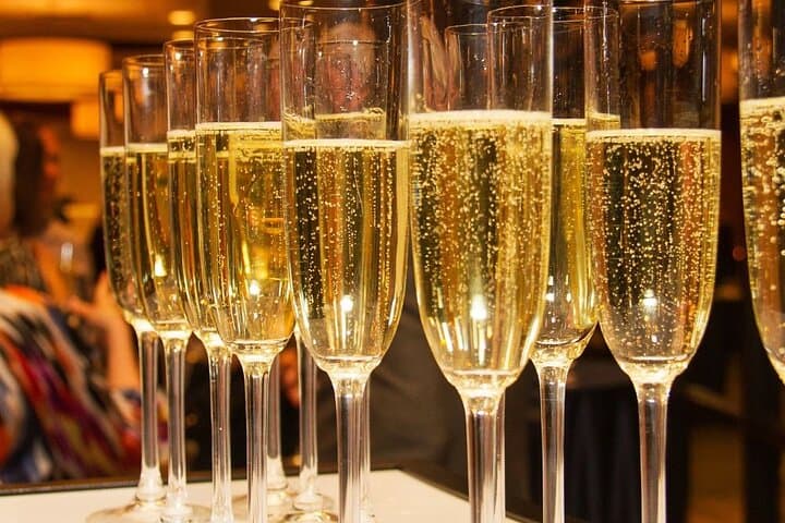 MCC Masterclass Tour: Cap Classique Masterclass in Stellenbosch & Franschhoek