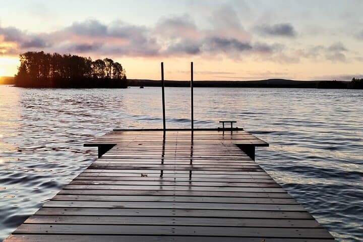Traditional Finnish Sauna and Ice Swimming Near Rovaniemi — Arctic Heat-and-Cold Therapy photo 6