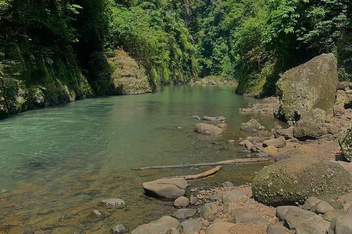 Pagsanjan Falls and Tagaytay Full-Day Tour from Manila: Boat Ride to Taal Views photo 5