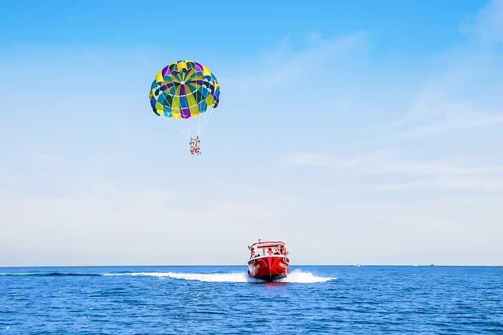 Parasailing in Dubai: Skyline Views & Boat Ride Experience photo 5
