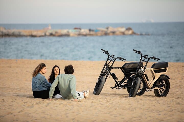E Fatbike Rental in Barcelona — Ride Beaches, Gaudí & City Lanes photo 6
