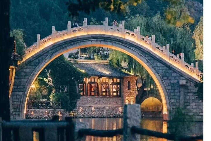 Night Tour to Gubei Water Town & Simatai Great Wall from Beijing photo 3