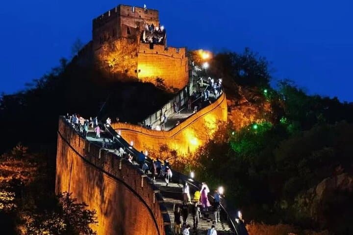 Night Tour to Gubei Water Town & Simatai Great Wall from Beijing photo 2