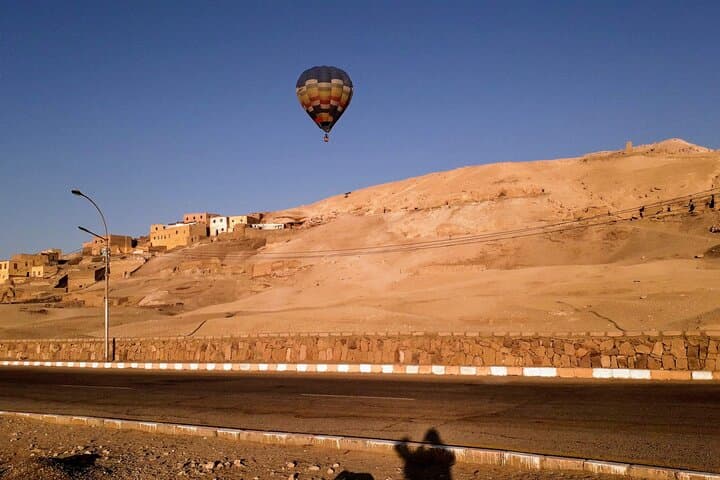 Sunrise Balloon & West Bank Temples: Luxor Half-Day Private Tour