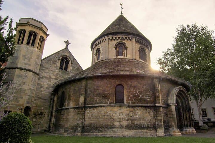 cambridge-university-walking-tour-historic-colleges-and-river-cam photo 3