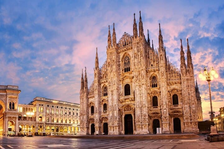 Milan Duomo Terraces and Dinner: Rooftop Views, Gothic Stone, and Evening Aperitivo photo 2