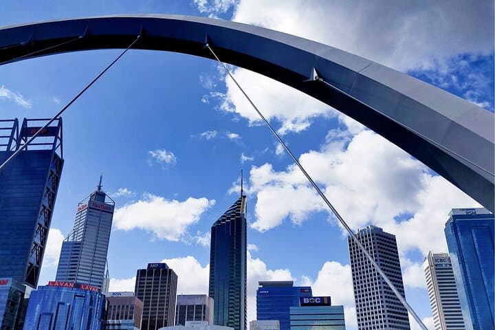 Perth Scavenger Hunt: Self-Guided City Highlights Walking Tour