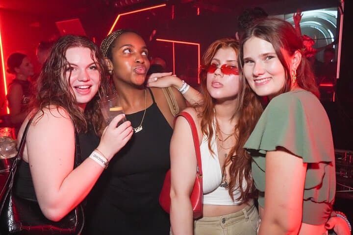 Wynwood Pub Crawl: Miami Nightlife Guide to Bars, Clubs & Street Art photo 2