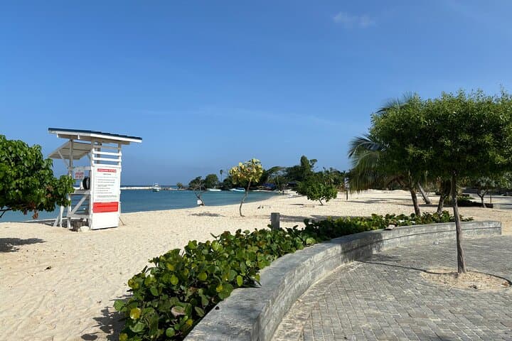 Martha Brae Bamboo Rafting and Montego Bay Highlights photo 3