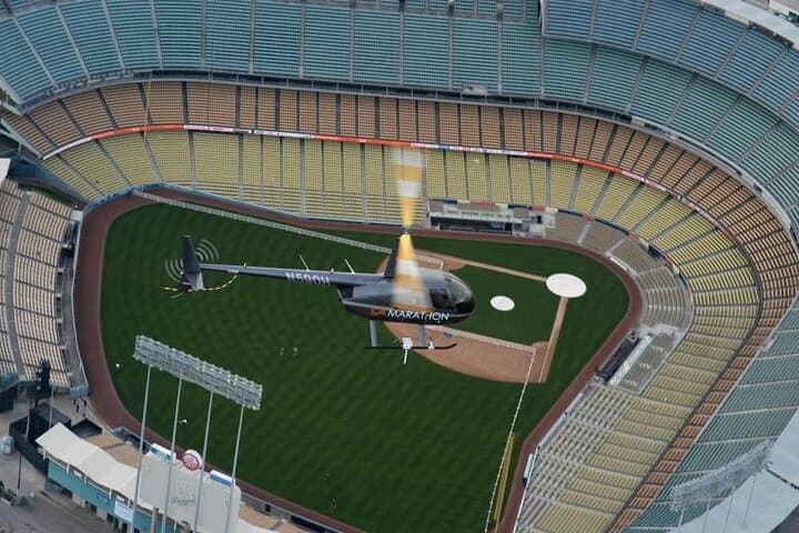 Los Angeles Live: 30-Minute Private Helicopter Tour Over LA Landmarks