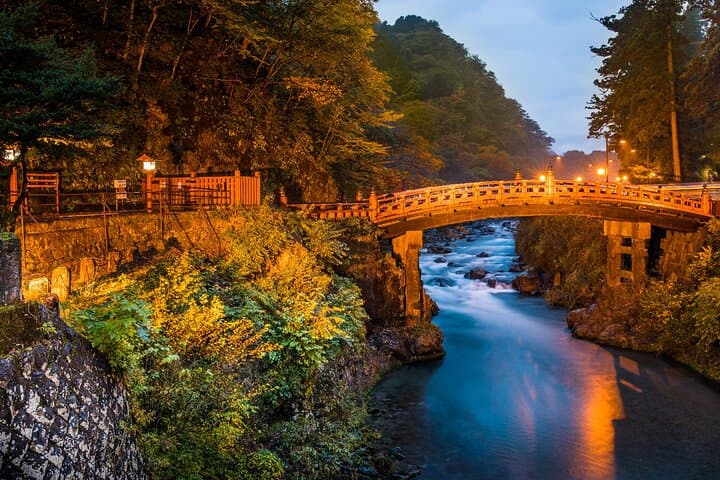 Private Nikko Day Tour from Tokyo: Toshogu Shrine, Lake Chuzenji & Kegon Falls