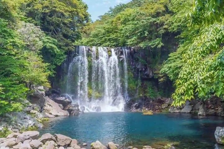 Exploring Jeju’s Western and Southern Routes: A Day of Volcanic Wonders and Cultural Heritage photo 2