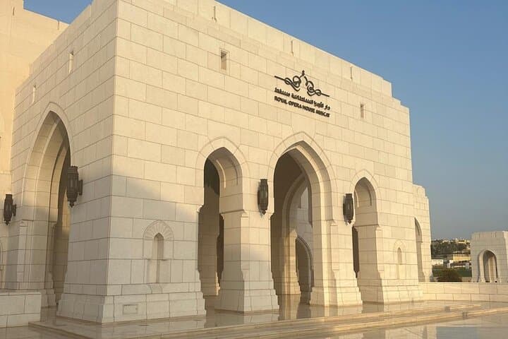 Private Oman Adventure: 6-Day Local-Led Tour from Muscat
