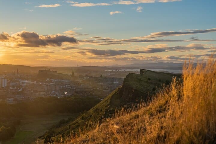 Arthur's Seat Sunset Hike: Guided Evening Ascent in Edinburgh photo 6