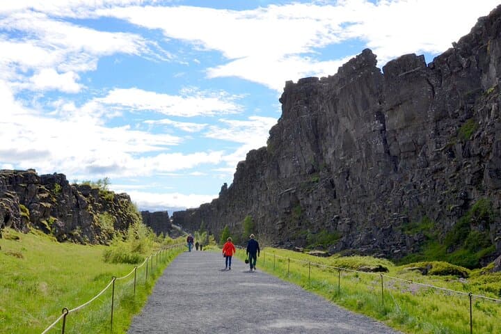 Private Golden Circle Tour from Reykjavik — Kerid, Thingvellir, Geysir & Gullfoss (7–8h) photo 2