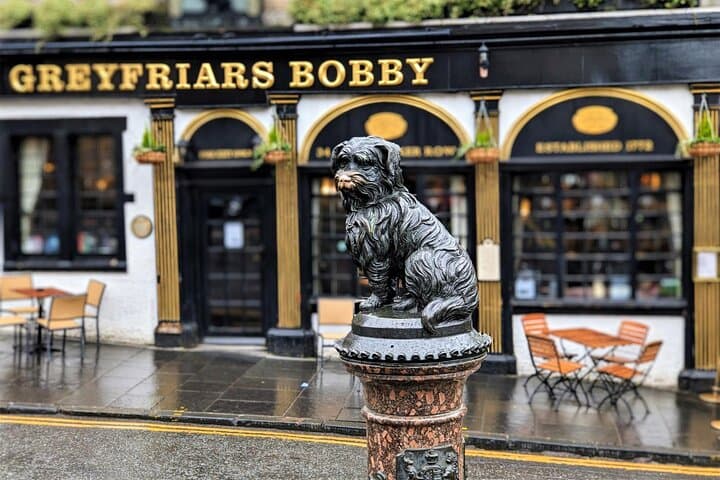 Quick Edinburgh Highlights: 60-Minute Private Walking Tour with a Local photo 6