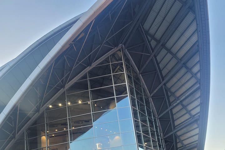 Private Luxury Day Tour of Glasgow — City Sights, Distillery & Highland Cows photo 4
