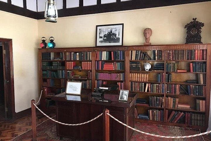 Giraffe Center, Karen Blixen & Bomas: Nairobi’s Wildlife and Cultural Half-Day photo 4