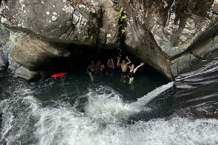 El Yunque & Las Tinajas: Rainforest Hike to Natural Pools from Dorado