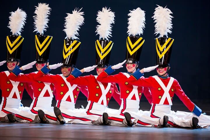Radio City Christmas Spectacular and 90-Minute Statue of Liberty Harbor Cruise photo 5
