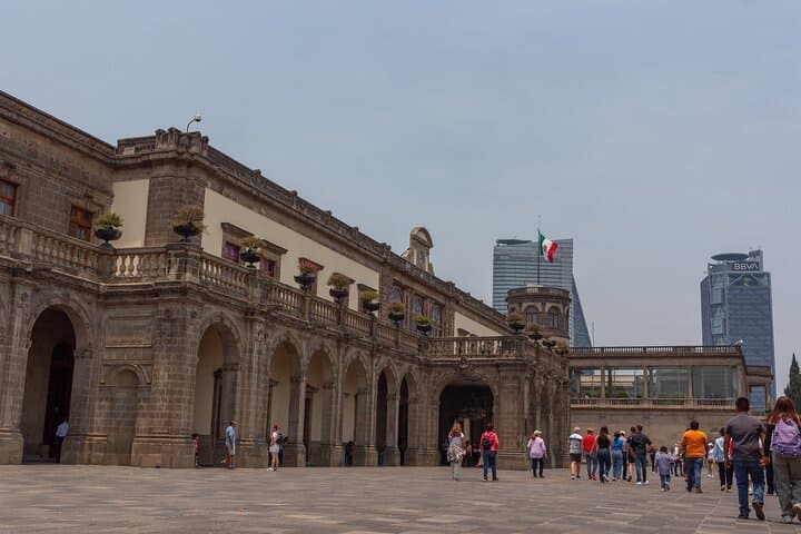 Chapultepec Walking Tour and Lakeside Picnic — Castle History & Breakfast in Mexico City photo 5