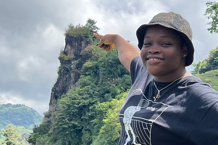 Gorilla Rock Hike: Chauncey Viewpoint Trek in St. Vincent photo 6
