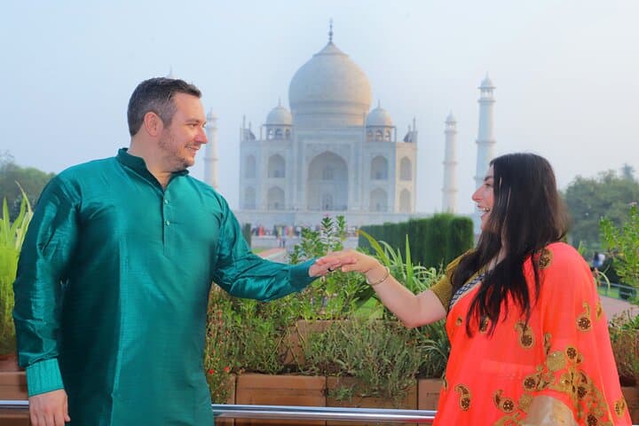 Private Day Trip to the Taj Mahal from Delhi: Car Transfer, Guide & Agra Highlights photo 3