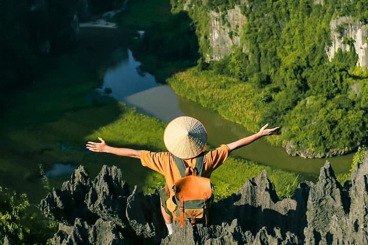 Ninh Binh Day Trip from Hanoi: Mua Cave Viewpoint, Tam Coc Boat & Bich Dong by Limousine photo 3