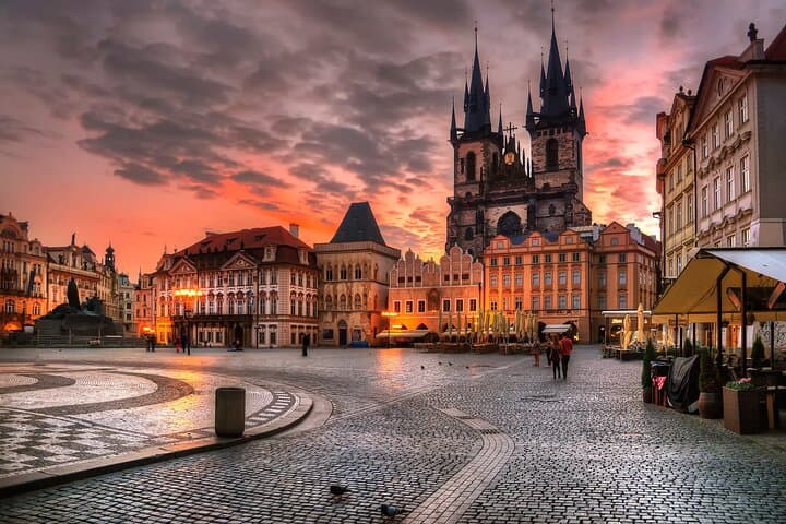 Day Trip from Vienna to Prague: Castles, Charles Bridge & Old Town Walk