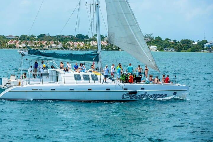 Sail and Snorkel Nassau: Catamaran Trip to Athol Island with Open Bar photo 4
