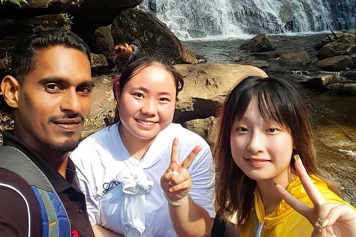 Full-Day Sinharaja Rainforest Trek from Hambantota: Wildlife, Waterfalls & Guided Walks photo 2