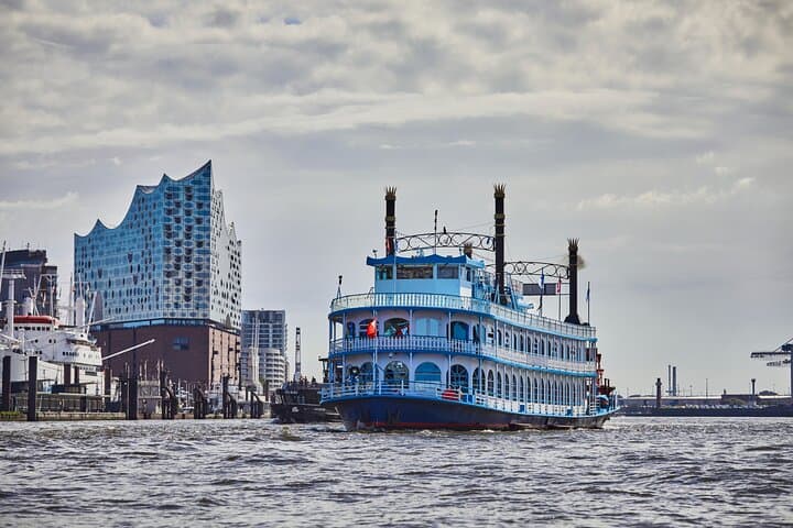 Hamburg Harbor Classic: 1-Hour Elbe Cruise through Speicherstadt & Container Port photo 1