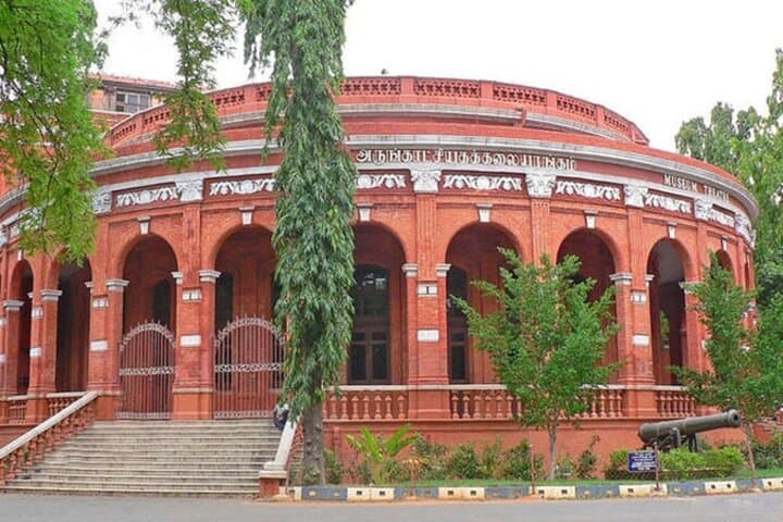 Discover Chennai: A Cultural and Architectural Car Tour photo 3