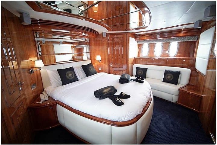 Majesty 66 Luxury Yacht Cruise Dubai Marina - 3-Hour Private Charter photo 2