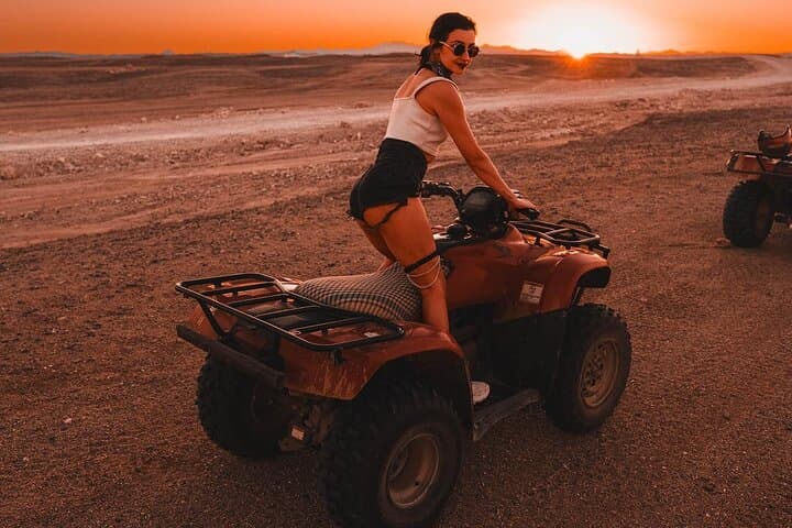 Exploring Al-Fayoum: 4WD Safari, Sandboarding, and Ancient Fossils from Cairo photo 5
